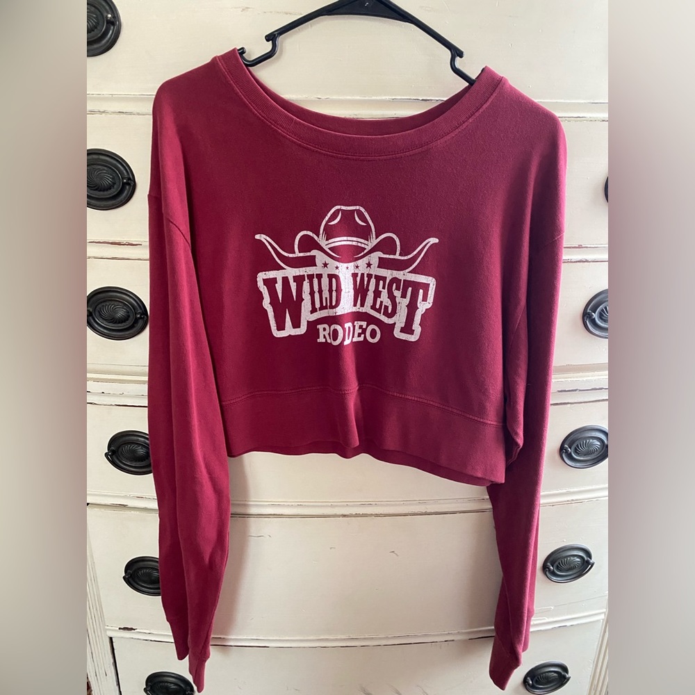 Maroon, cropped, western sweater, size medium.